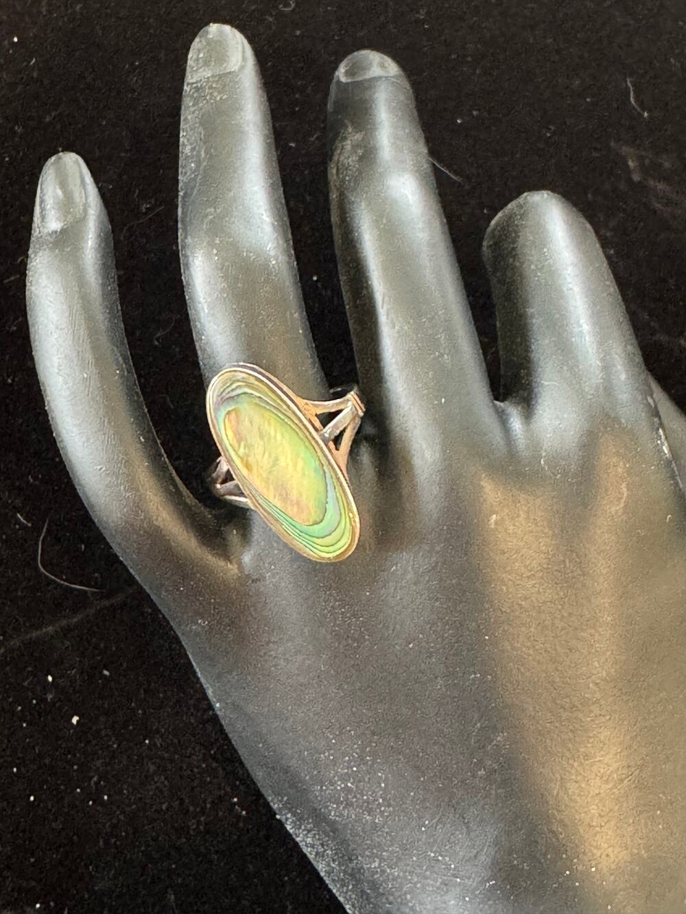 Ring Size 8.5 Sterling Silver Abalone Shell Oval Statement Boho Vintage